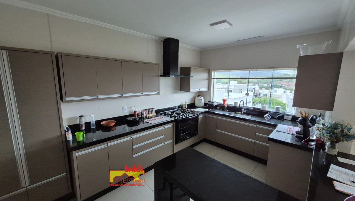 20251030_163852_resized